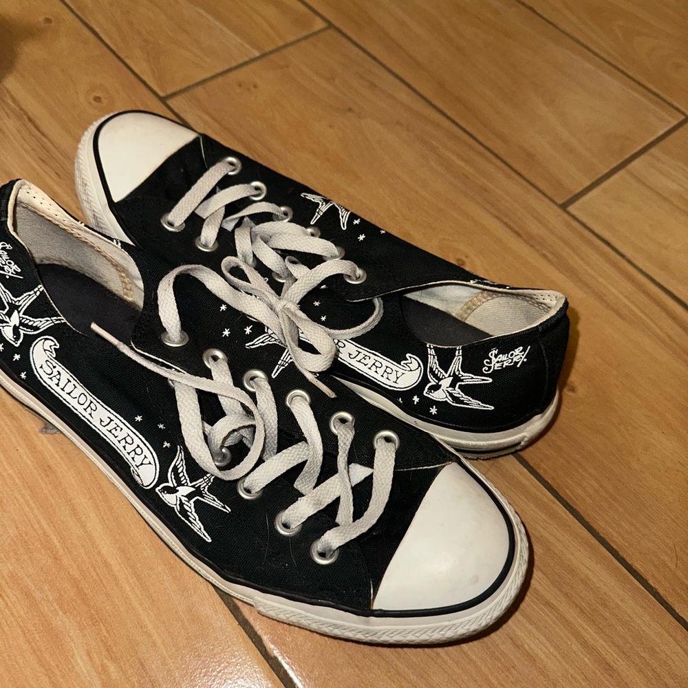 Converse Black and White Low-Top Athletic Shoes
